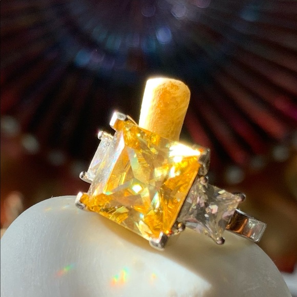Citrine 14k full White Gold. Princess cut Citrine/Topaz Ring sz 6 - Picture 3 of 8